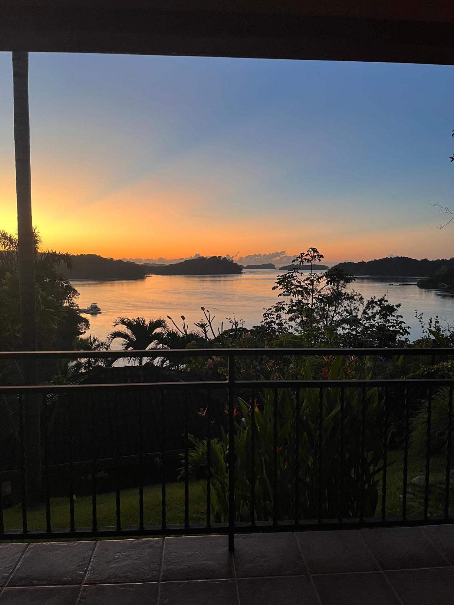 Seagull Cove Resort Бока-Чика Экстерьер фото