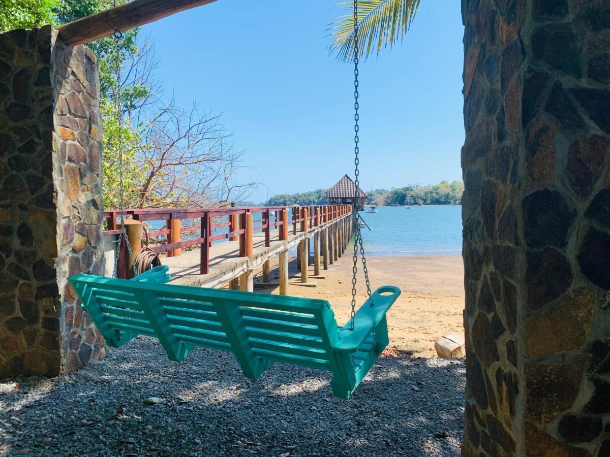Seagull Cove Resort Бока-Чика Экстерьер фото
